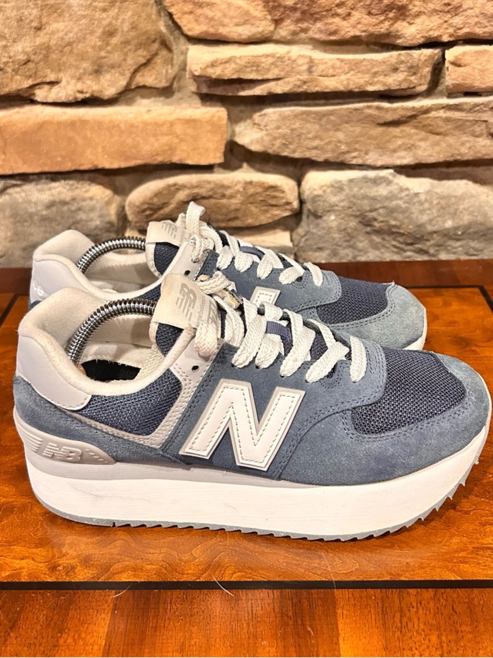 New Balance Blue 574 Retro Runner Sneakers women’s size 8.5 - Picture 4 of 6